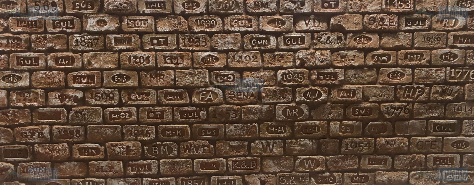 Ladrillo_Scritto_Macizo-scaled-1